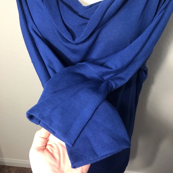 Leggings Queen USA blue long sleeve shirt dress size medium - Picture 4 of 9